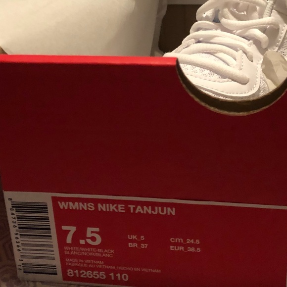 Women’s Nike Tanjun 7.5 - Picture 2 of 3
